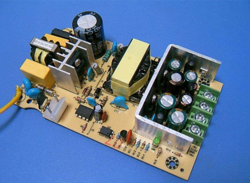 薄膜電容器在開關(guān)電源上的應用