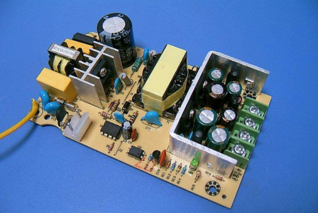 查看電容器的技術(shù)指標(biāo)有哪些？